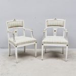 1745 4424 Karmstolar